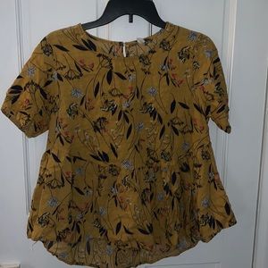 Yellow floral design t-shirt